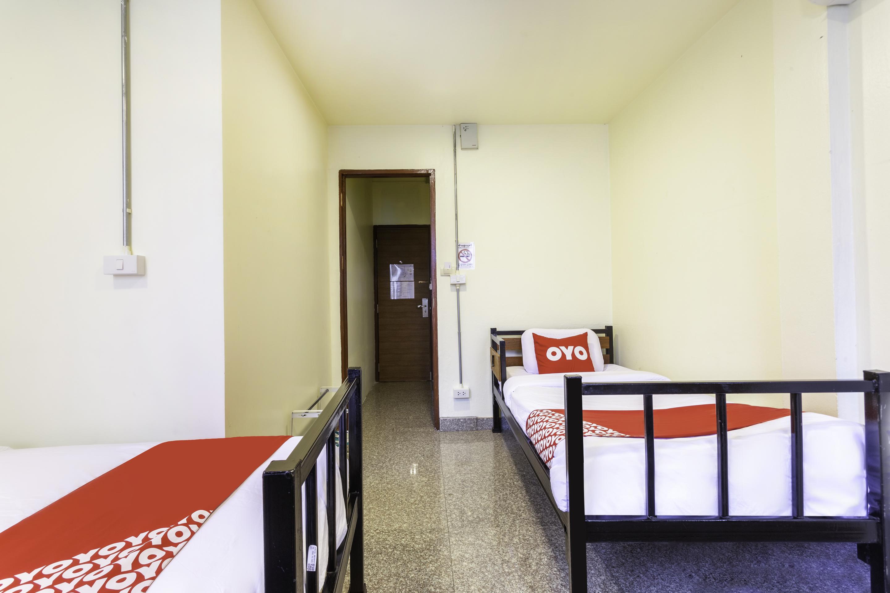 OYO 928 Leaf Hostel Chiang Mai Eksteriør billede