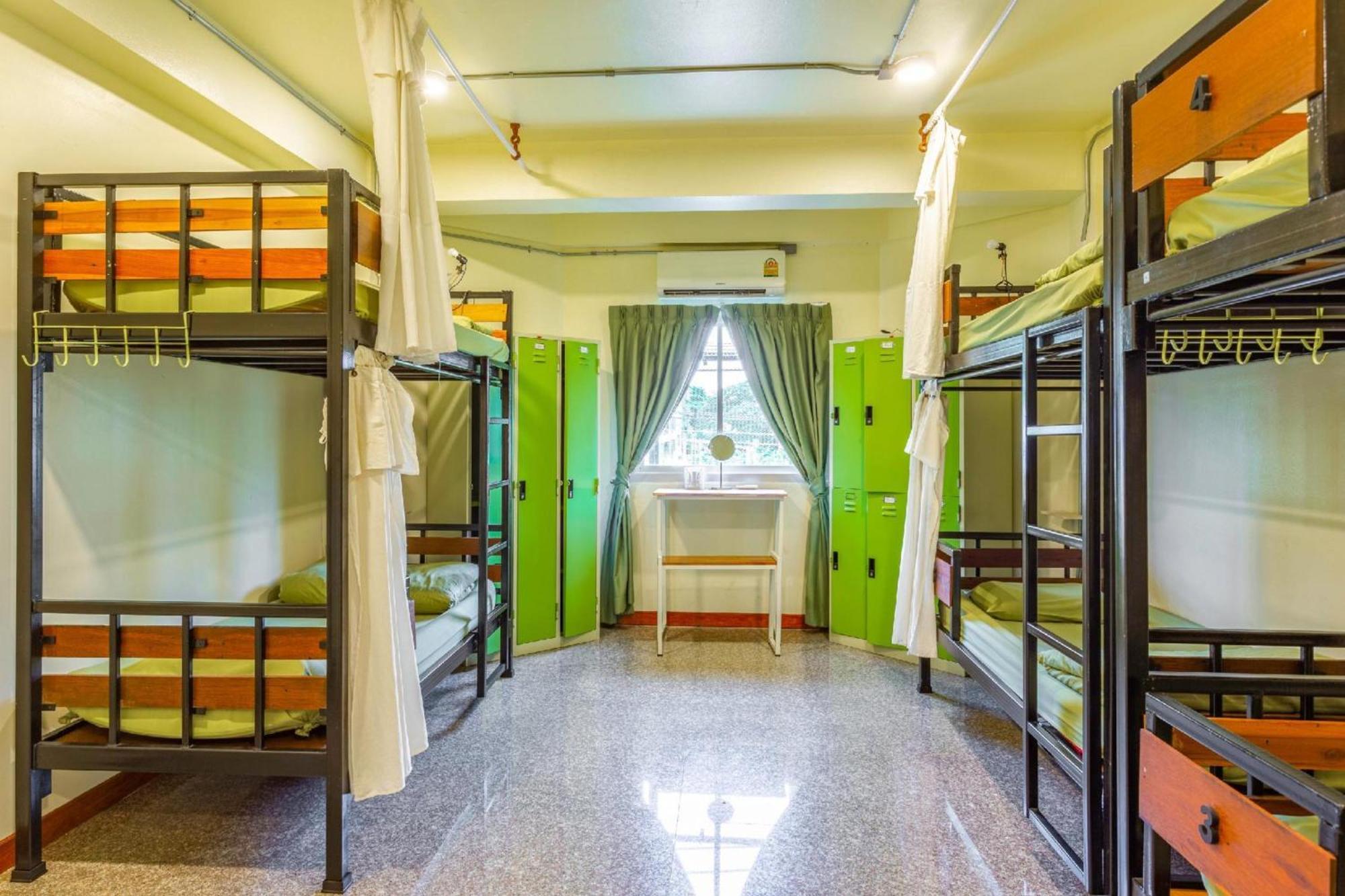 OYO 928 Leaf Hostel Chiang Mai Eksteriør billede