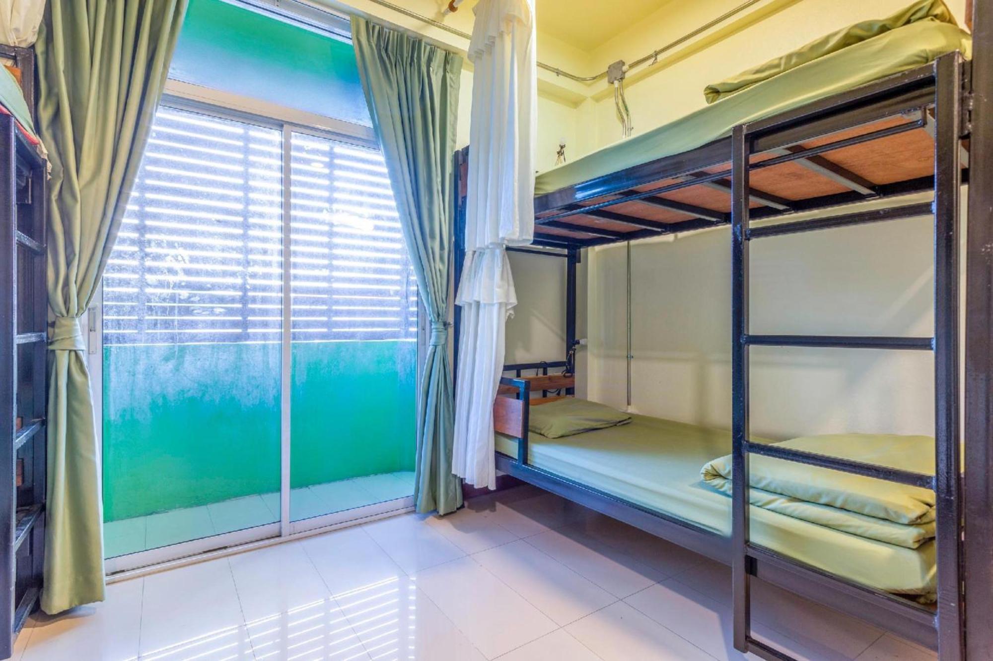OYO 928 Leaf Hostel Chiang Mai Eksteriør billede