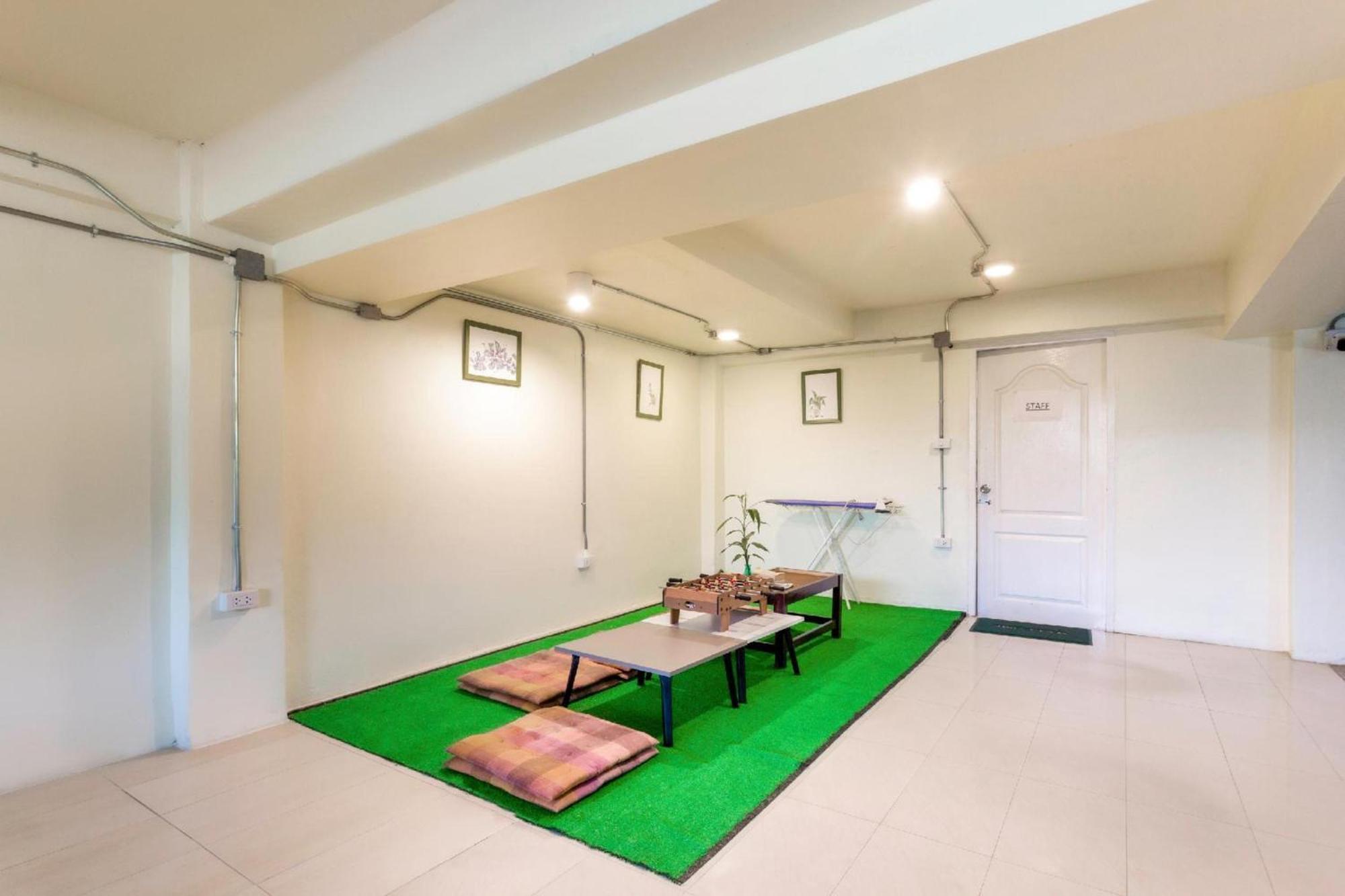 OYO 928 Leaf Hostel Chiang Mai Eksteriør billede